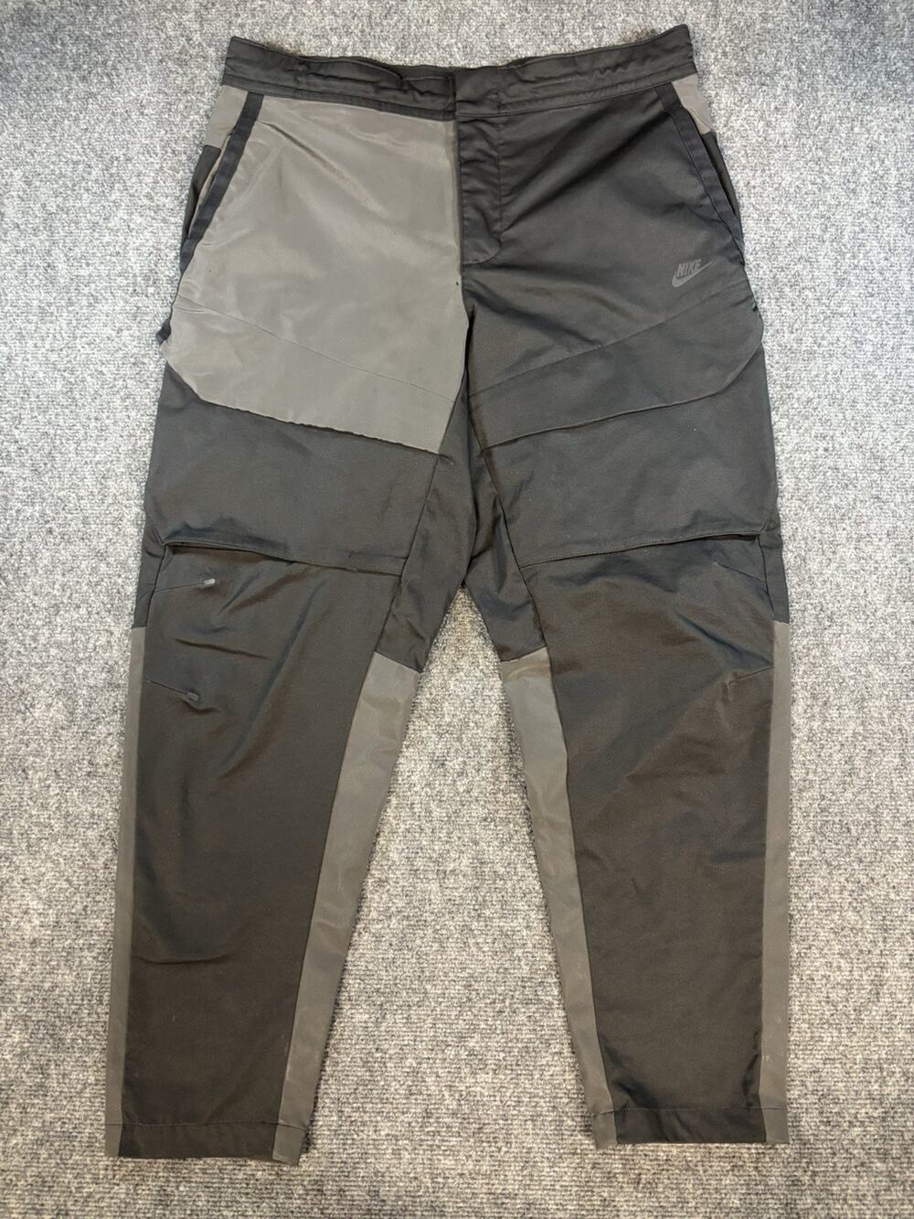 Nike Sportswear Tech Pack Reflective Unlined Cargo Pants Adult Sz 34